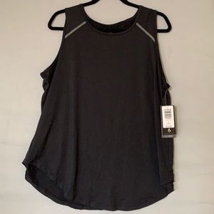 Torrid Active Top *NEW*
